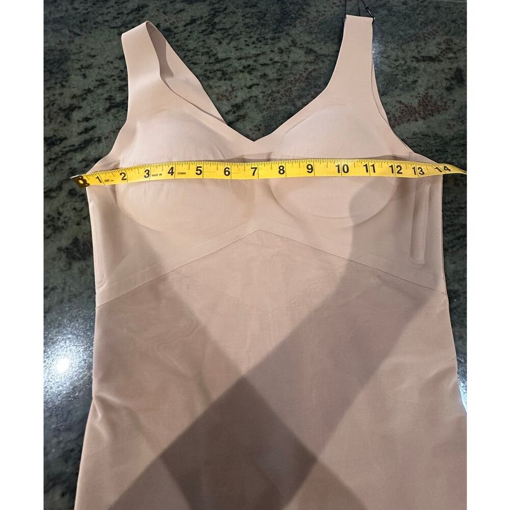 Honeylove LiftWear Tank Bodysuit S Beige Sculpt Shapewear Built In Bra NWT - Picture 13 of 13